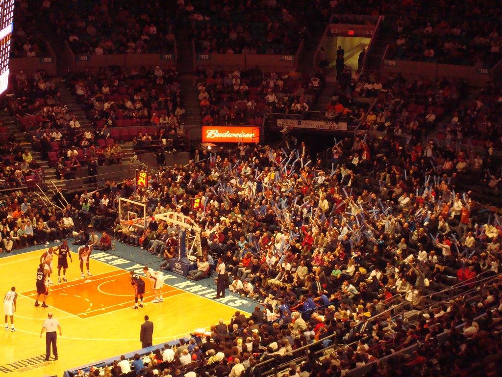 Miami’s heat and noise at night are wrecking your sleep, here’s what the science says